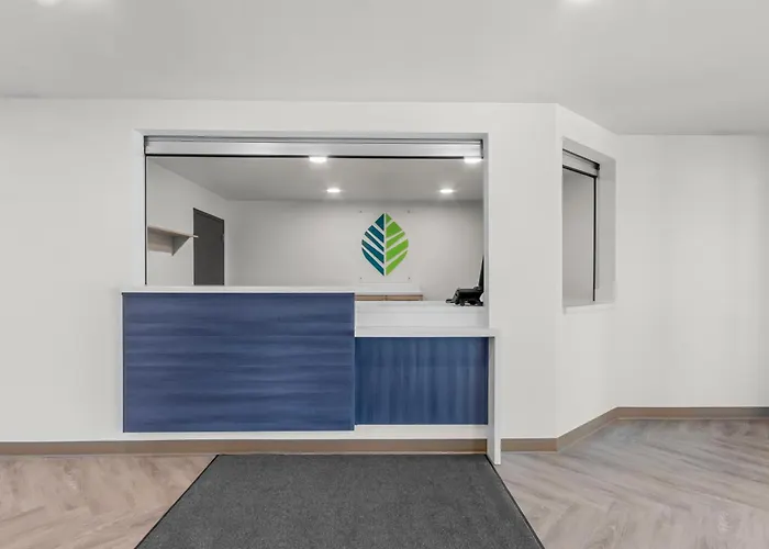 Woodspring Medical Center Hotel 2*