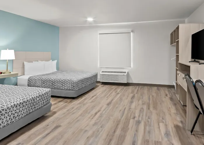 Woodspring Medical Center Hotel